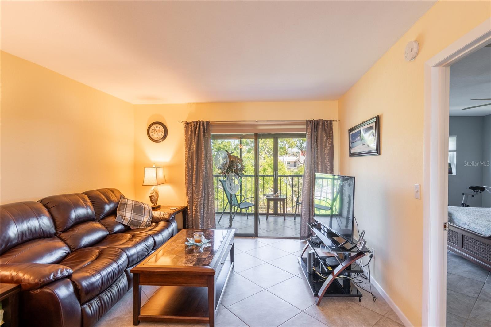 11485 OAKHURST RD #B401, LARGO, FL, 33774