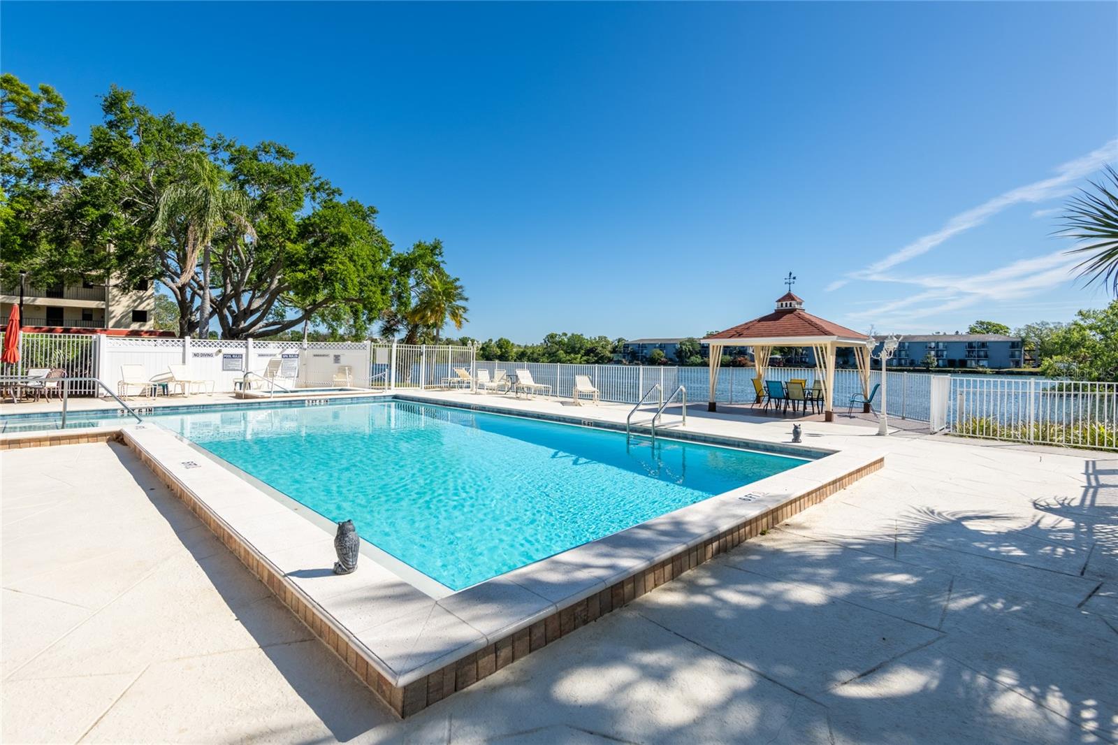 11485 OAKHURST RD #B401, LARGO, FL, 33774