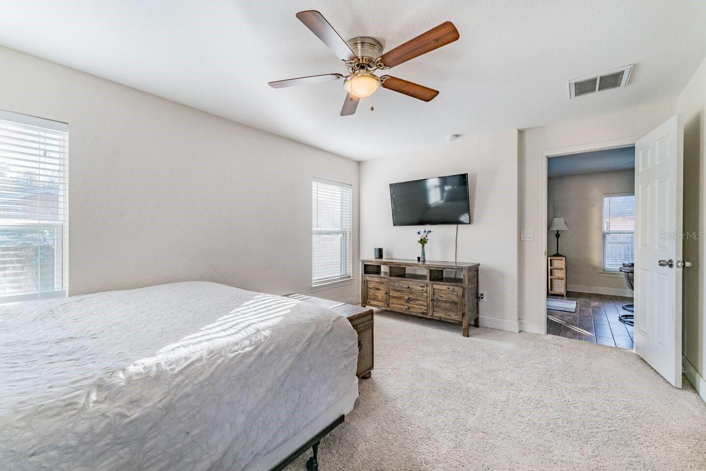 1313 E CAYUGA ST, TAMPA, FL, 33603