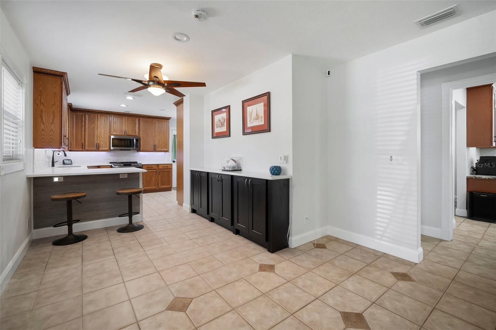 6351 S LANSDALE CIR, TAMPA, FL, 33616