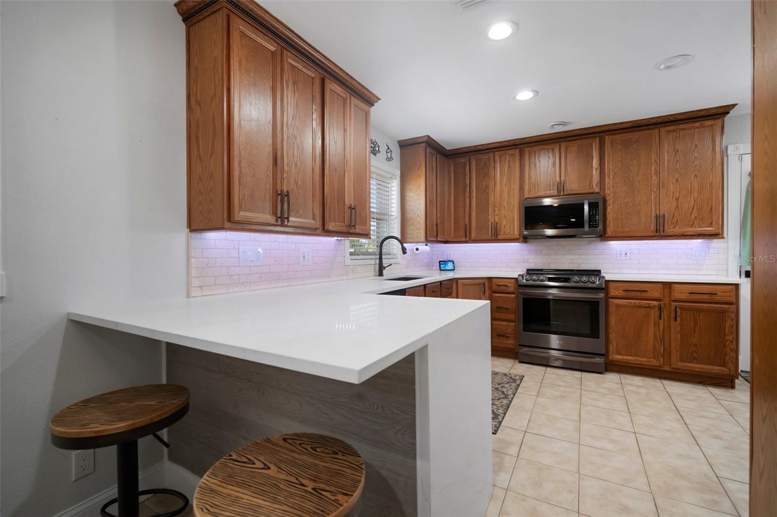 6351 S LANSDALE CIR, TAMPA, FL, 33616