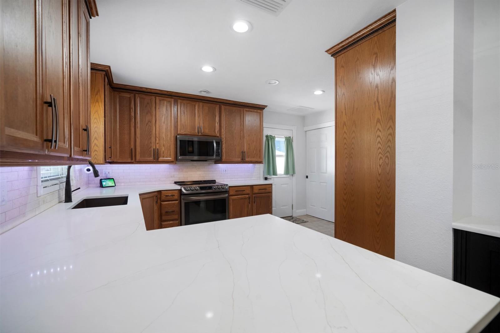 6351 S LANSDALE CIR, TAMPA, FL, 33616