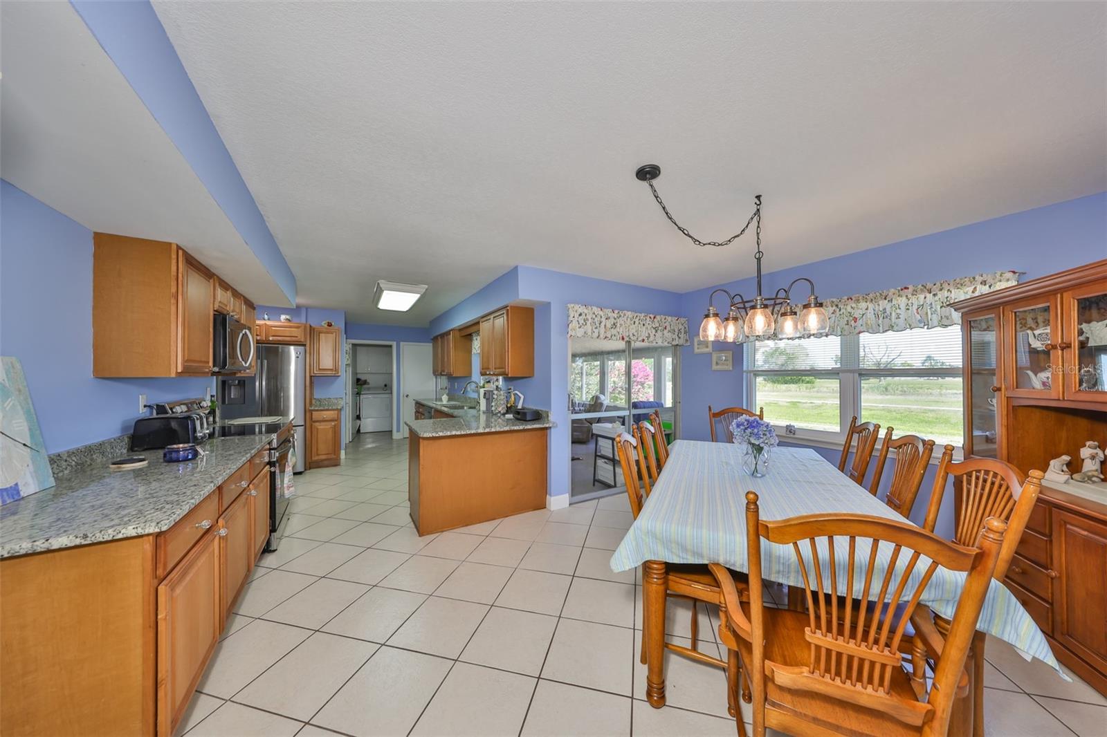 607 FOX HILLS DR, SUN CITY CENTER, FL, 33573
