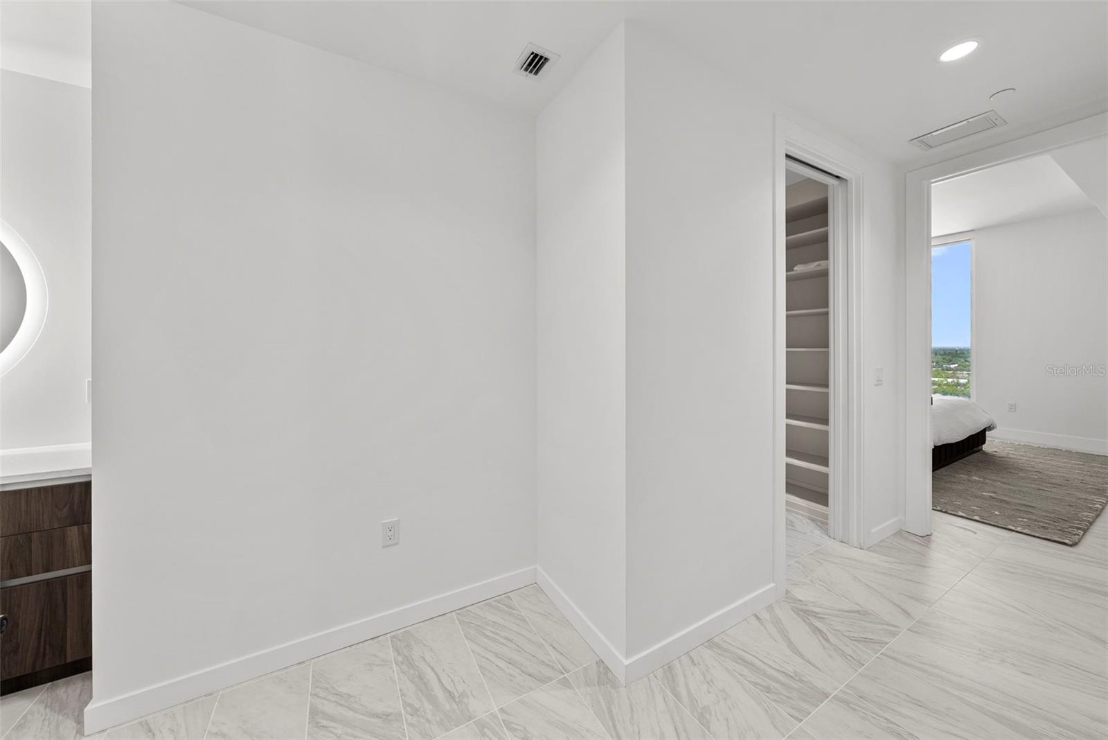 777 3RD AVE N #1502, ST PETERSBURG, FL, 33701