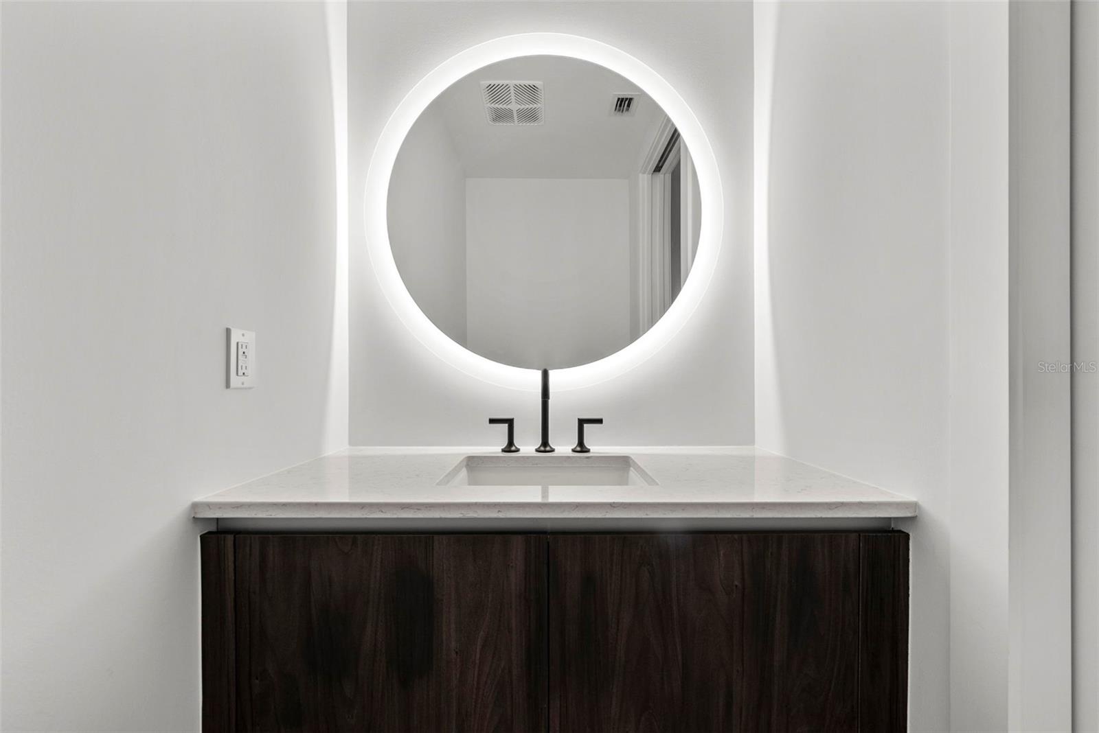 777 3RD AVE N #1502, ST PETERSBURG, FL, 33701