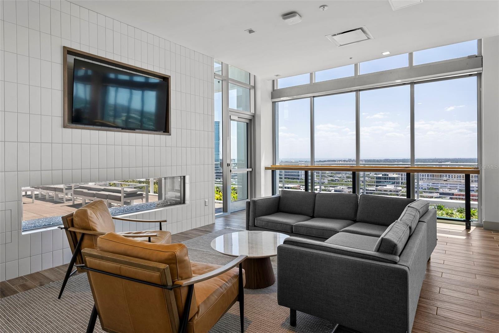 777 3RD AVE N #1502, ST PETERSBURG, FL, 33701