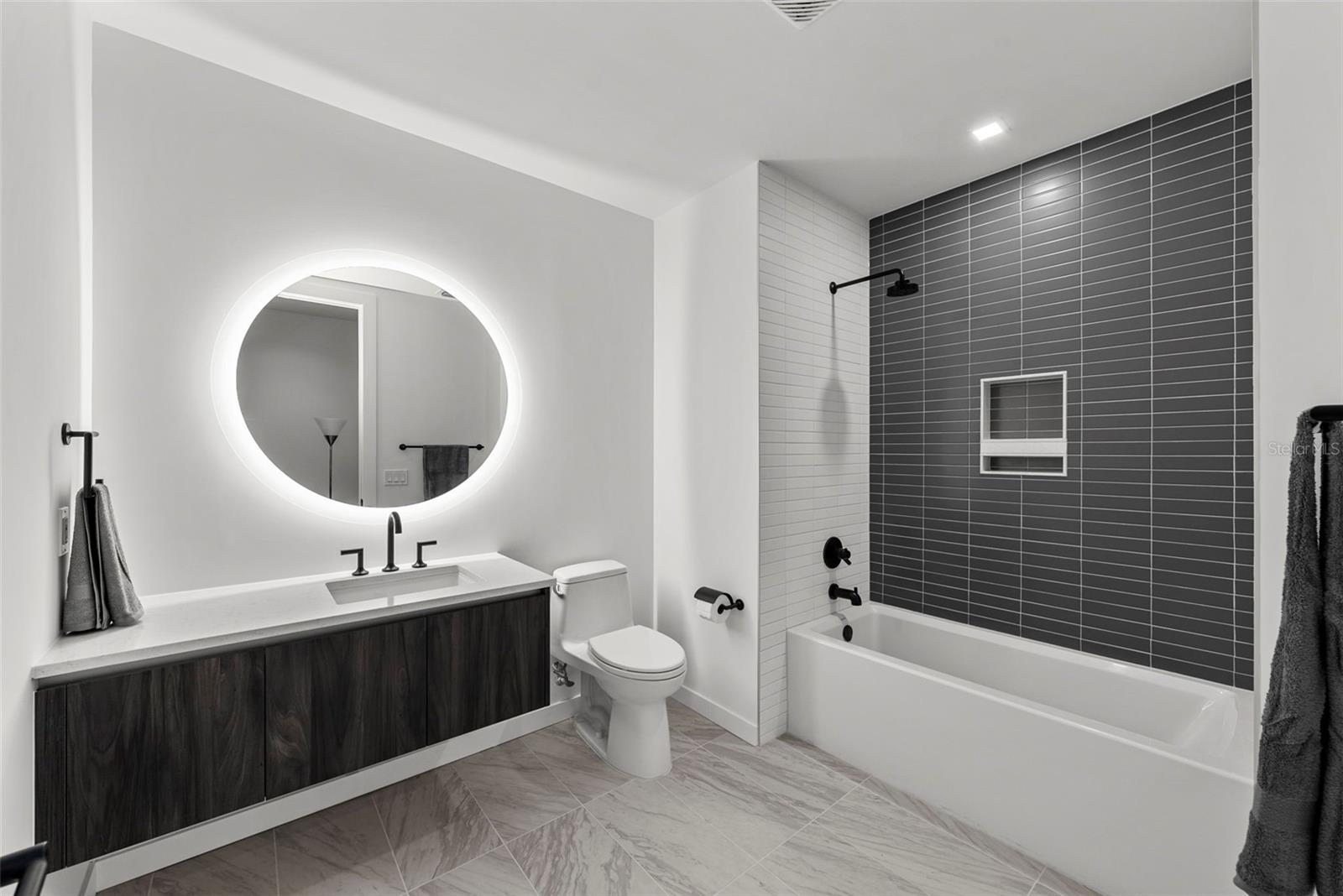 777 3RD AVE N #1502, ST PETERSBURG, FL, 33701