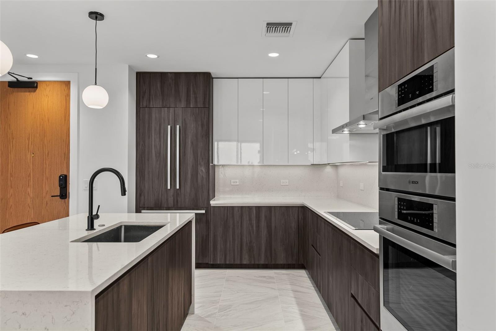 777 3RD AVE N #1502, ST PETERSBURG, FL, 33701