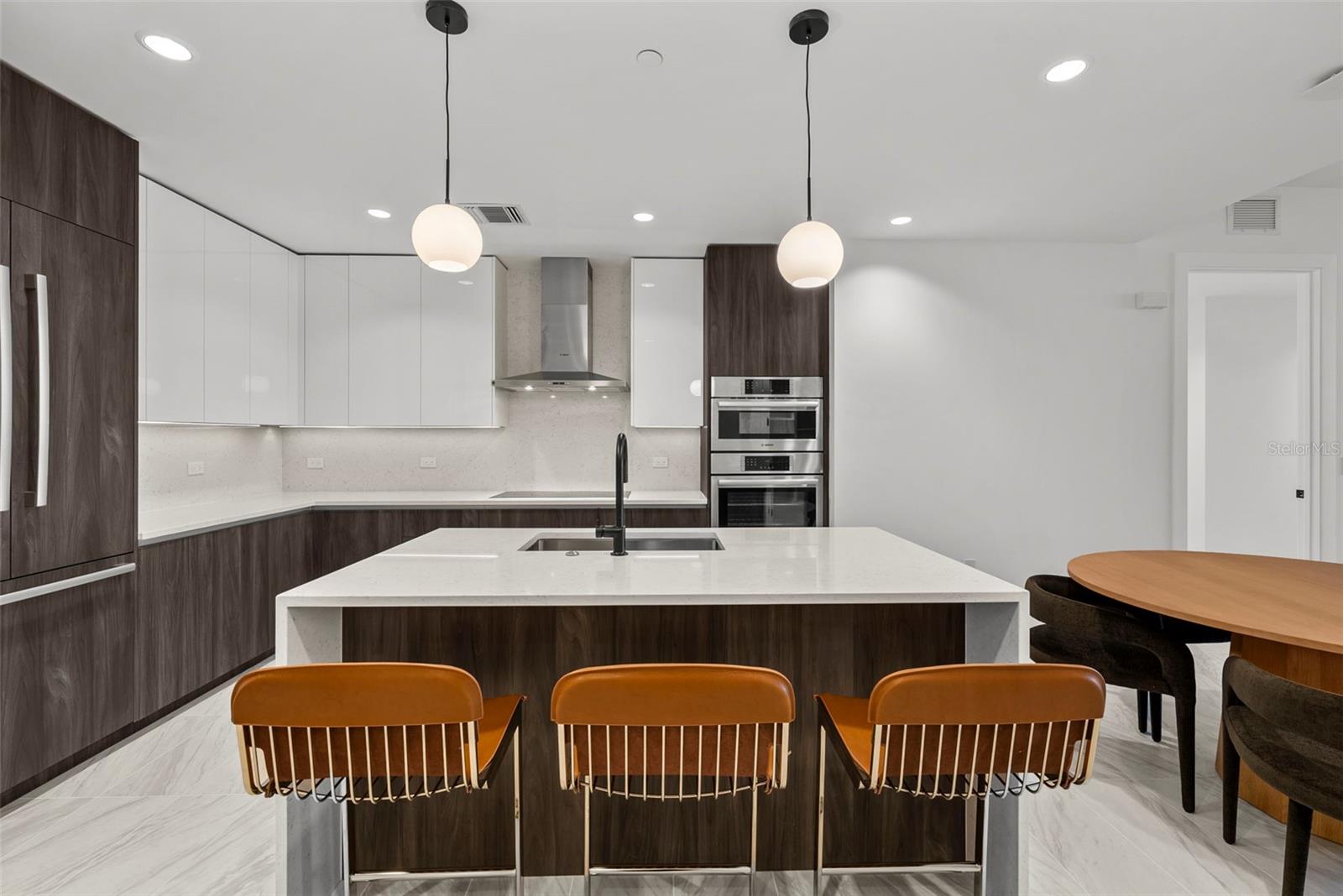 777 3RD AVE N #1502, ST PETERSBURG, FL, 33701