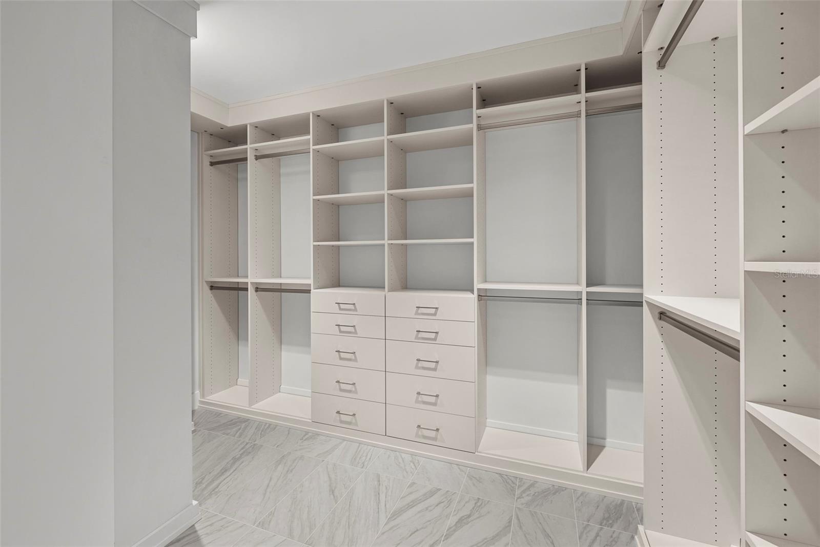 777 3RD AVE N #1502, ST PETERSBURG, FL, 33701