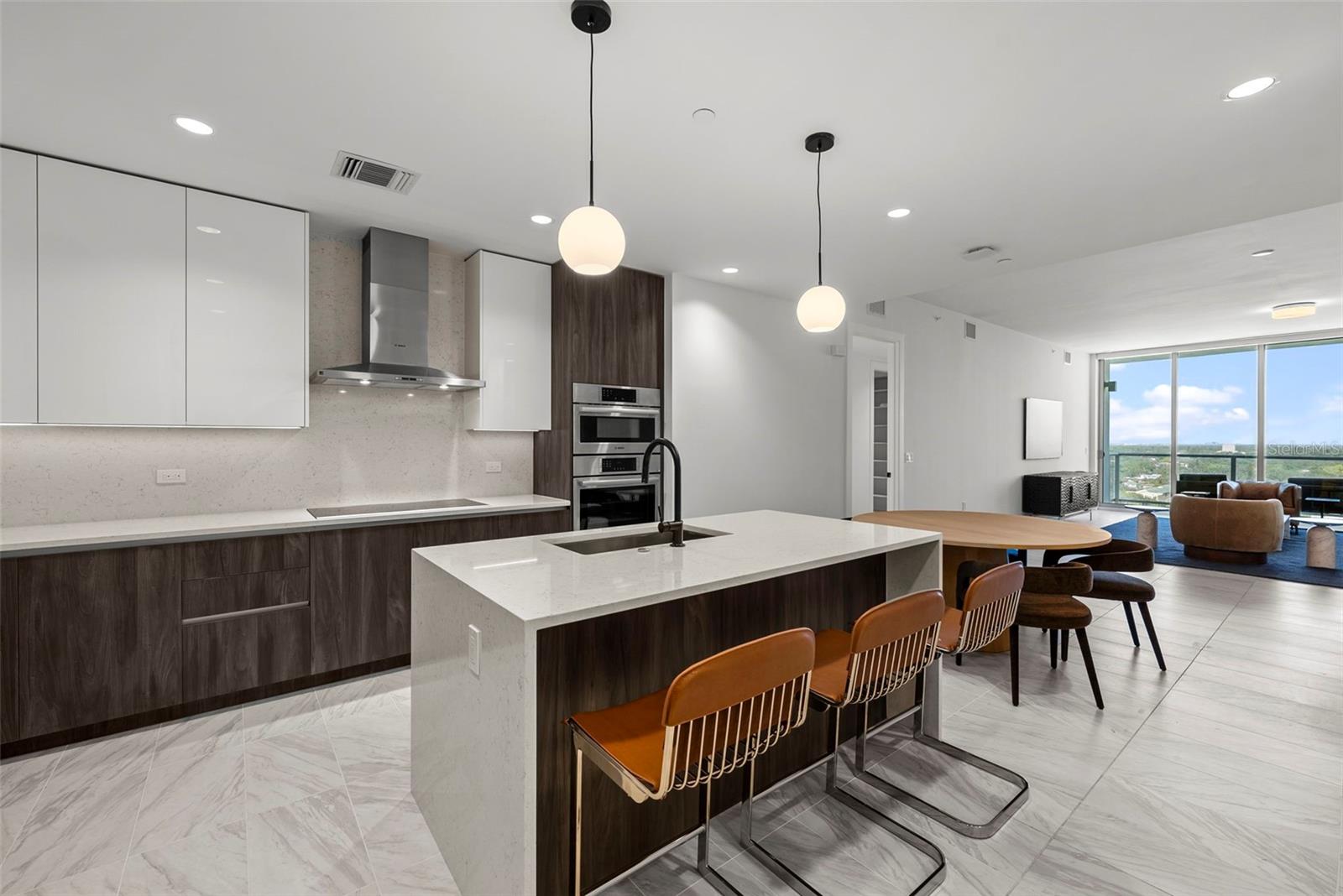 777 3RD AVE N #1502, ST PETERSBURG, FL, 33701