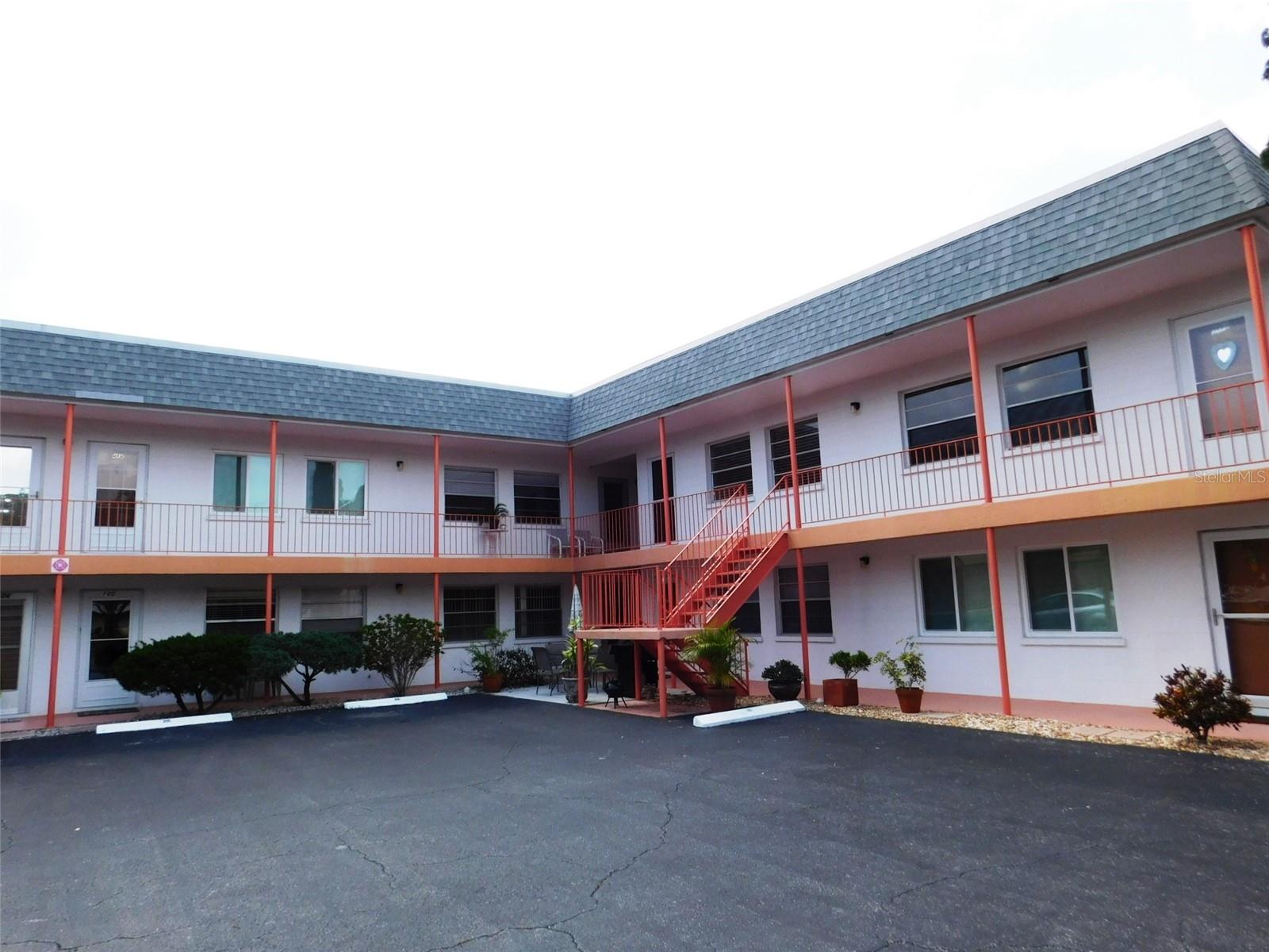 220 PARK BLVD N #202, VENICE, FL, 34285