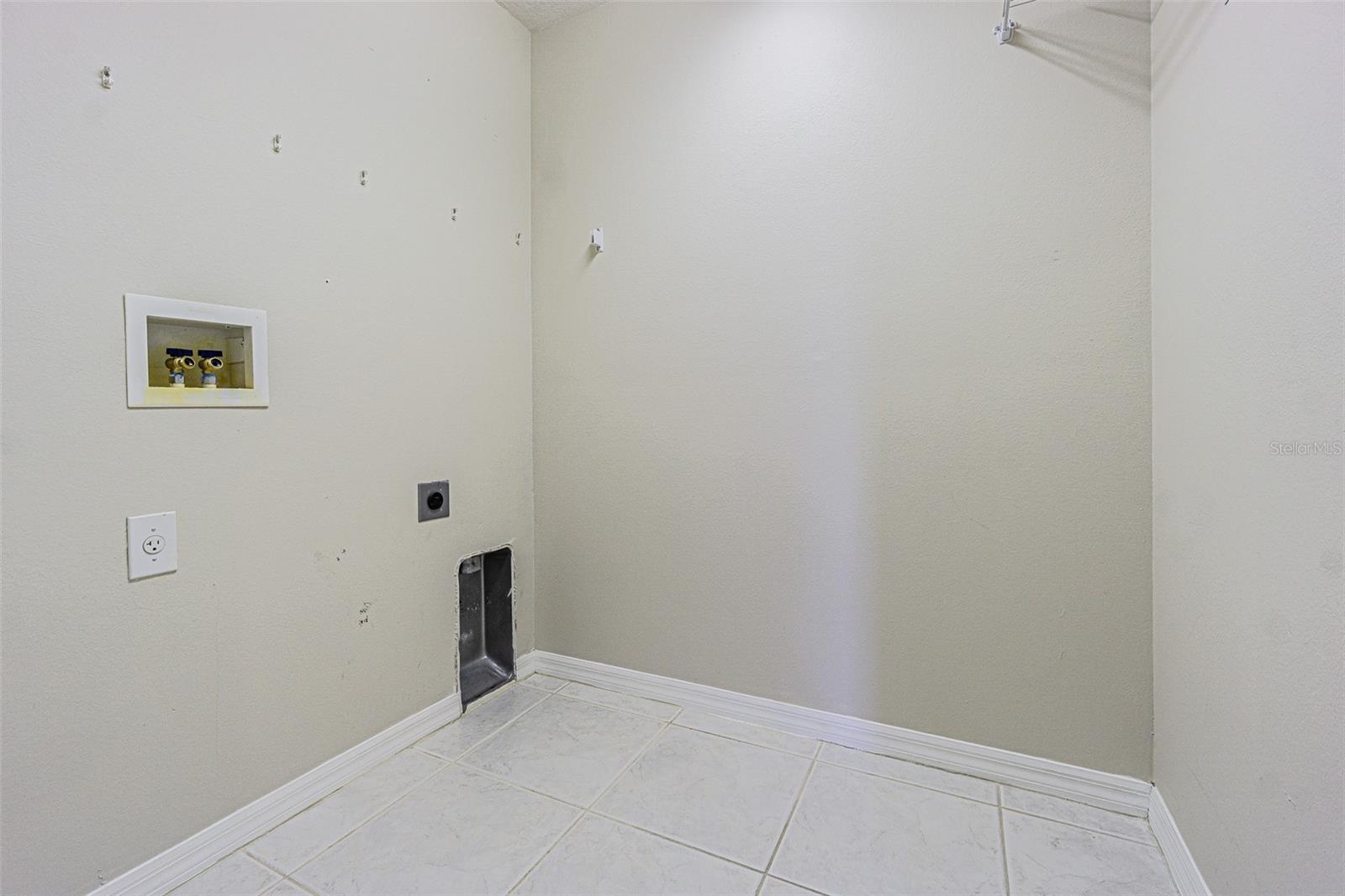 3138 CLOVER BLOSSOM CIR, LAND O LAKES, FL, 34638