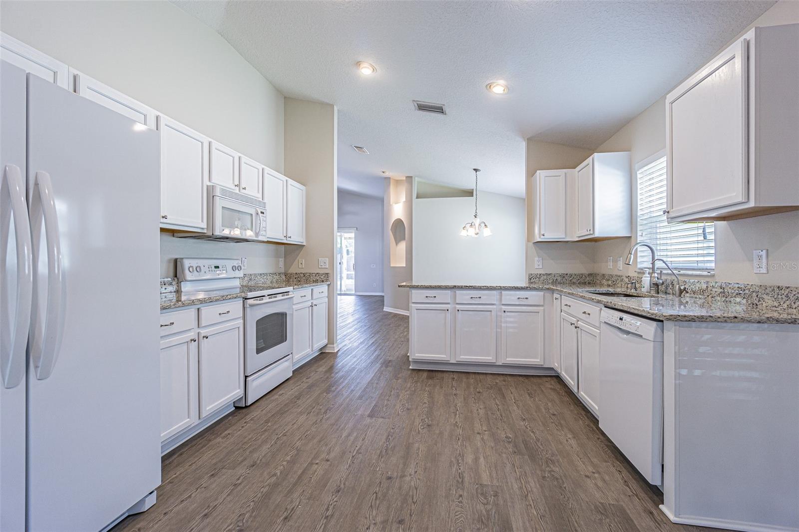 3138 CLOVER BLOSSOM CIR, LAND O LAKES, FL, 34638