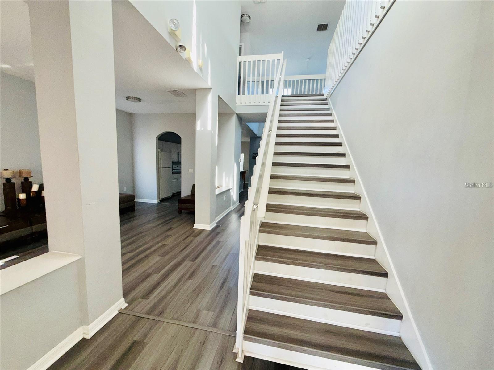 1202 CUMBRIAN LAKES CT, KISSIMMEE, FL, 34746