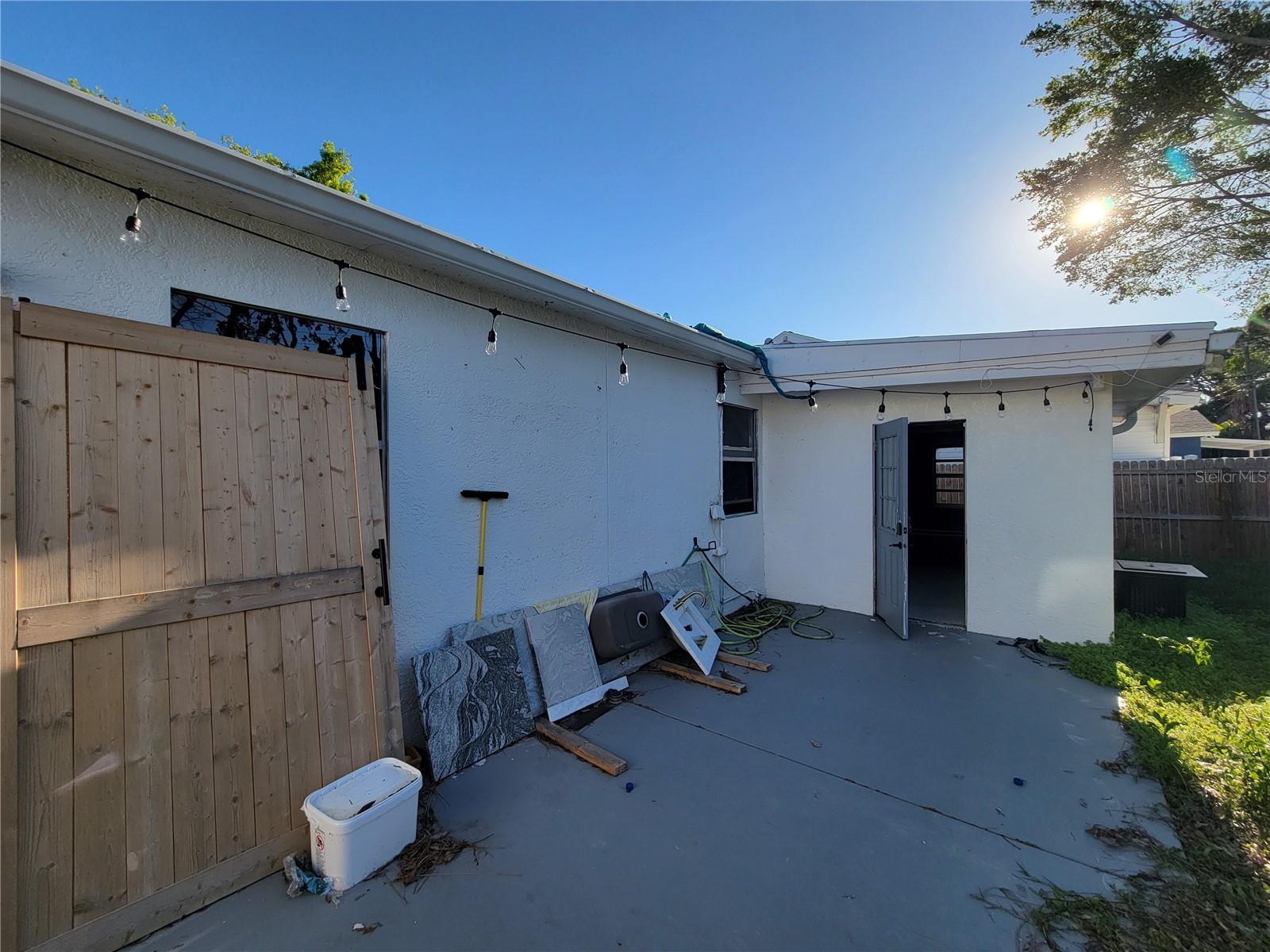 1883 MICHIGAN AVE NE, ST PETERSBURG, FL, 33703