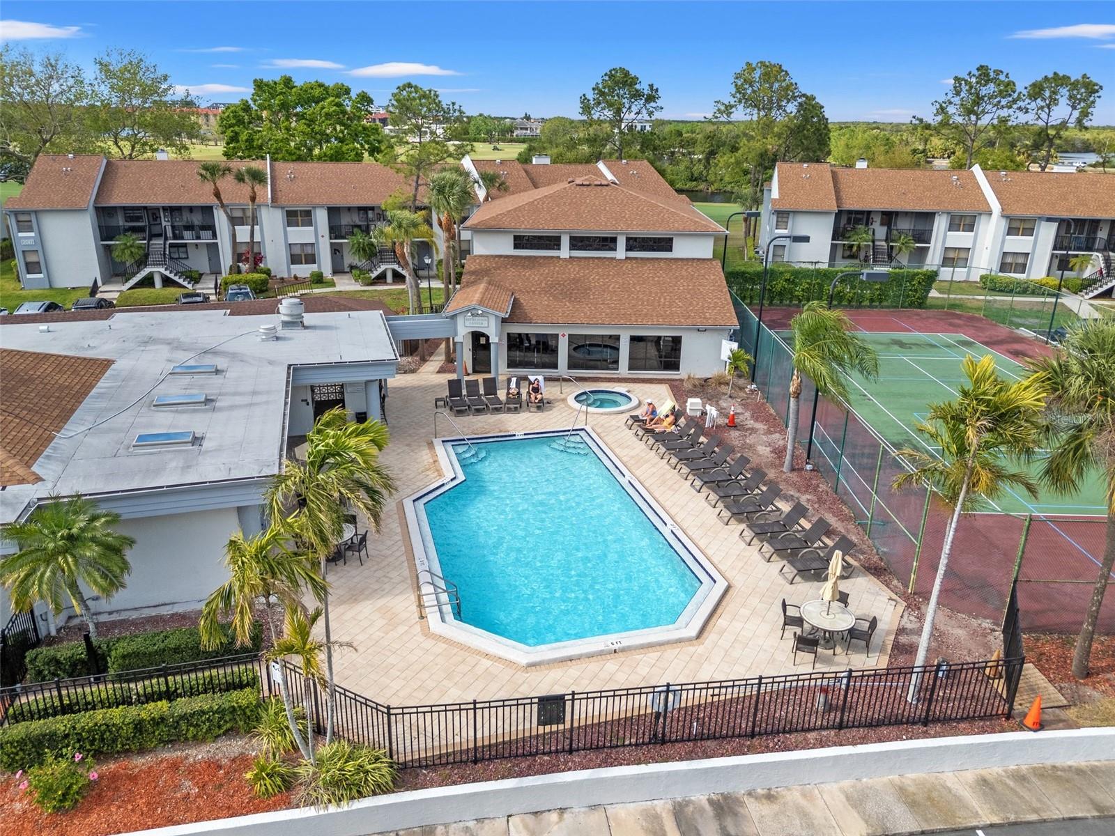 1998 BLUE HAWK CT #1613, CLEARWATER, FL, 33762