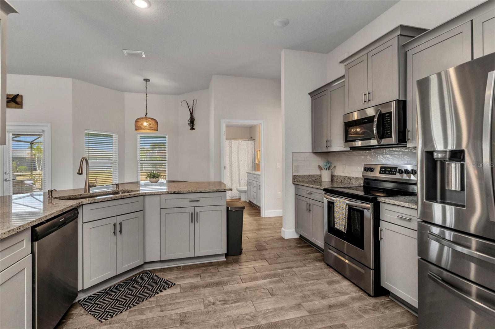 474 RIO DE JANEIRO AVE, PUNTA GORDA, FL, 33983