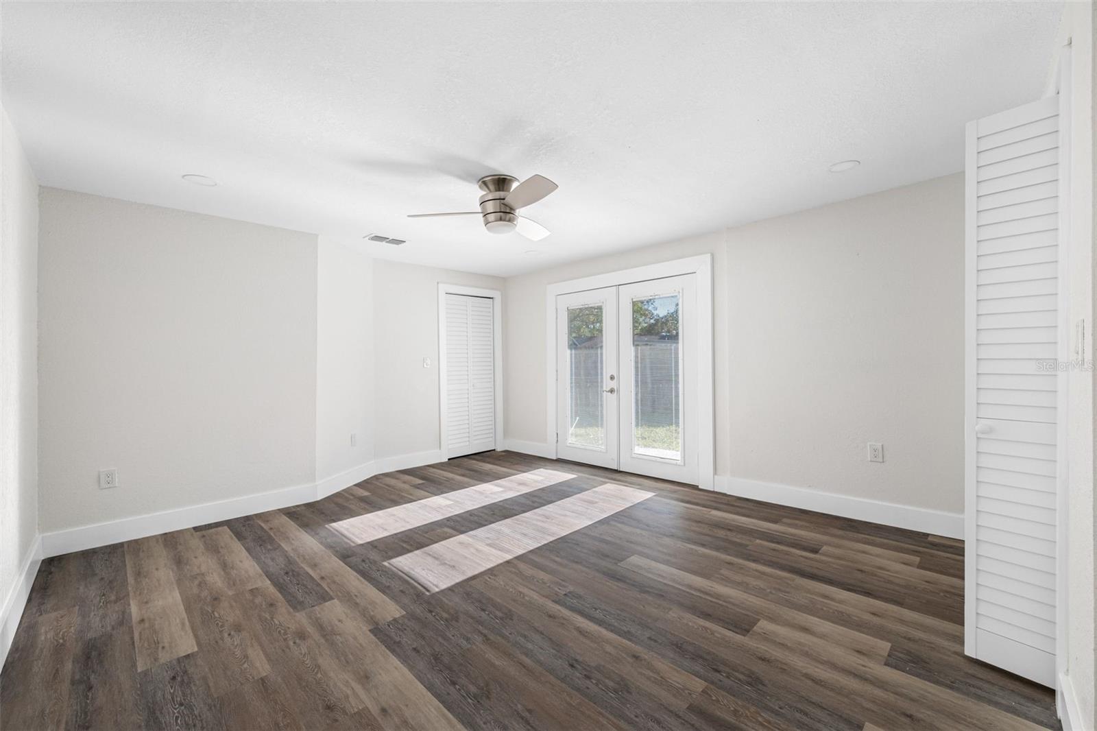 4901 W BARTLETT, TAMPA, FL, 33603