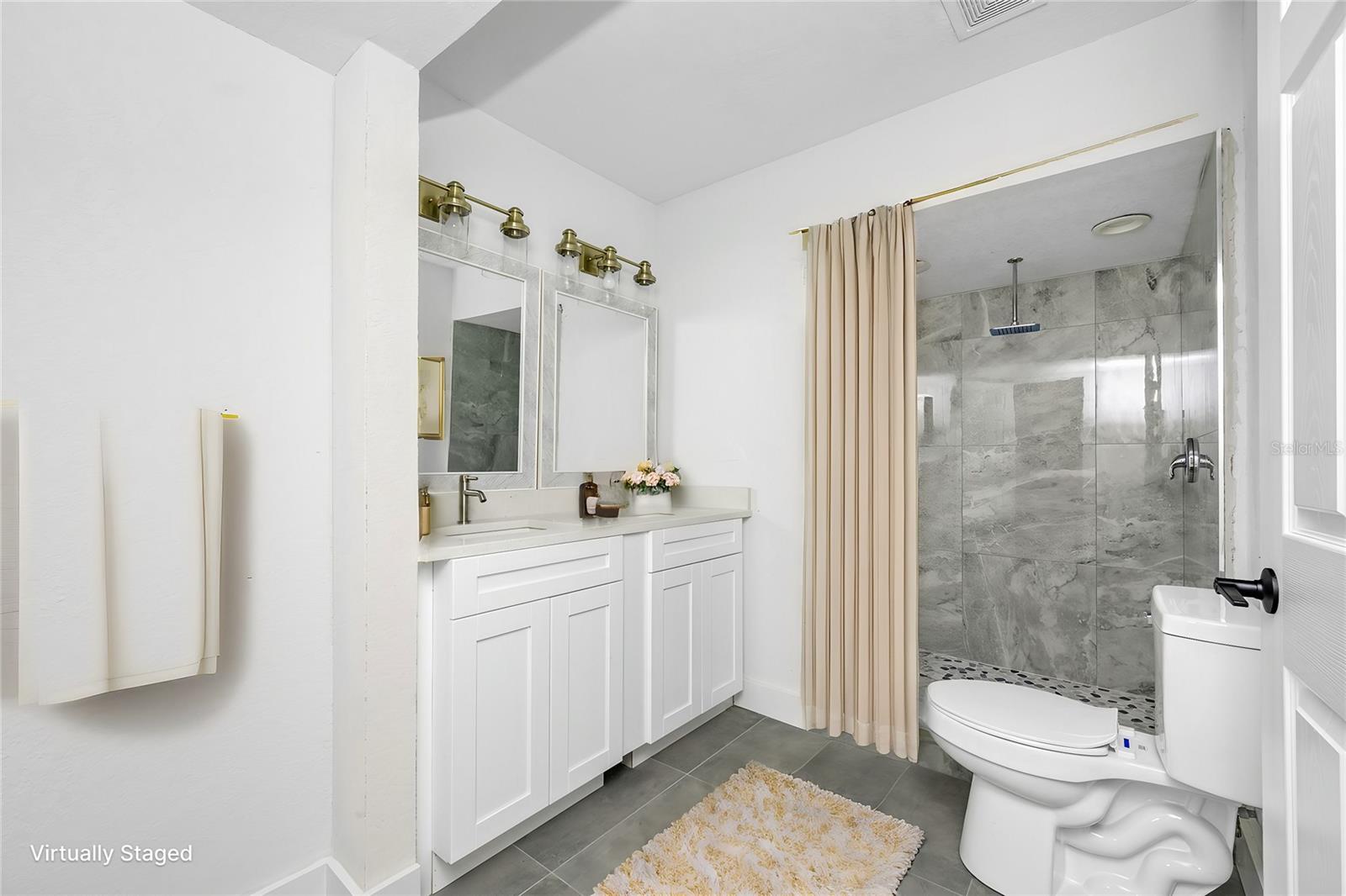 4901 W BARTLETT, TAMPA, FL, 33603