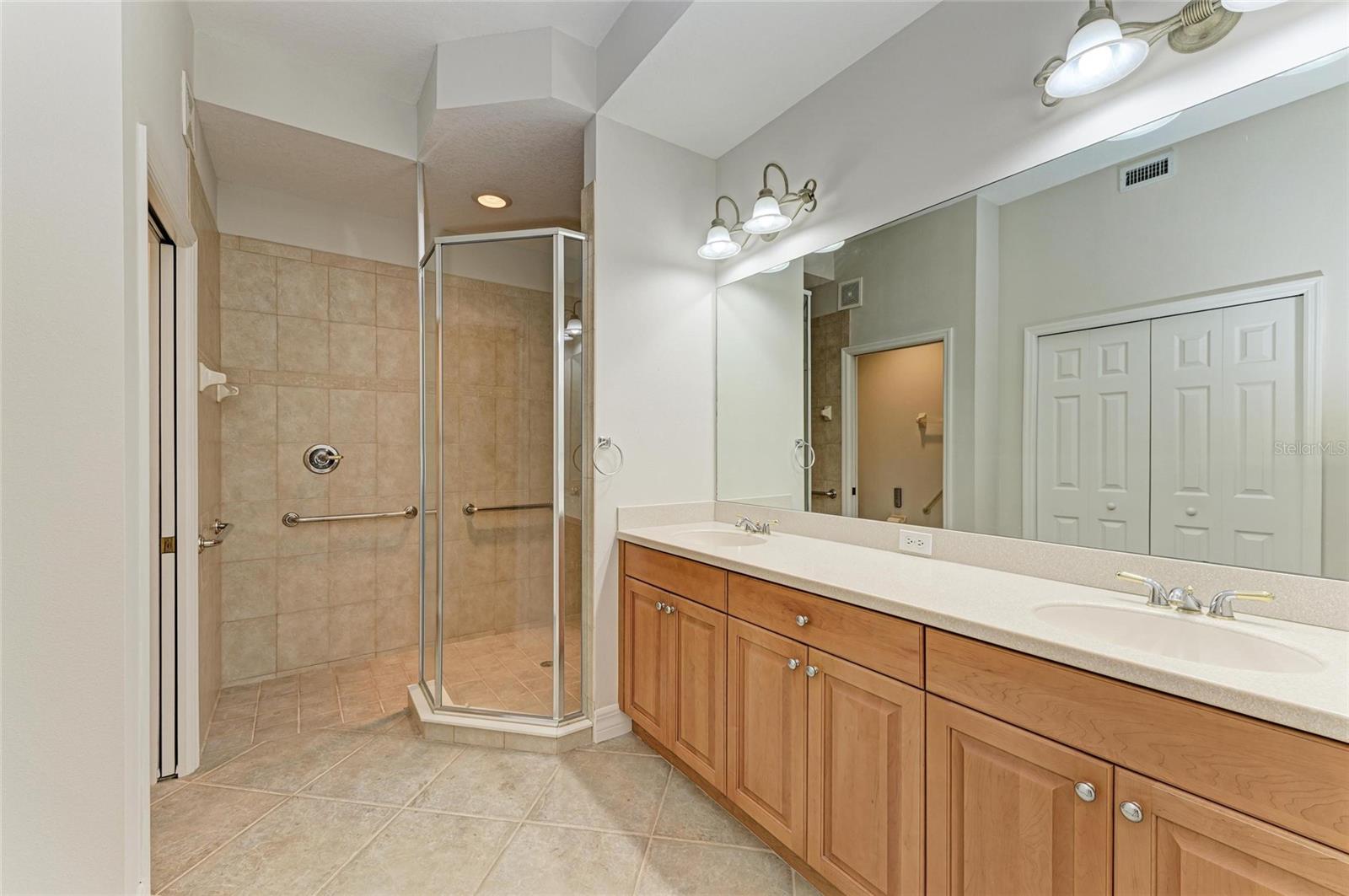 9429 DISCOVERY TER #102B, BRADENTON, FL, 34212