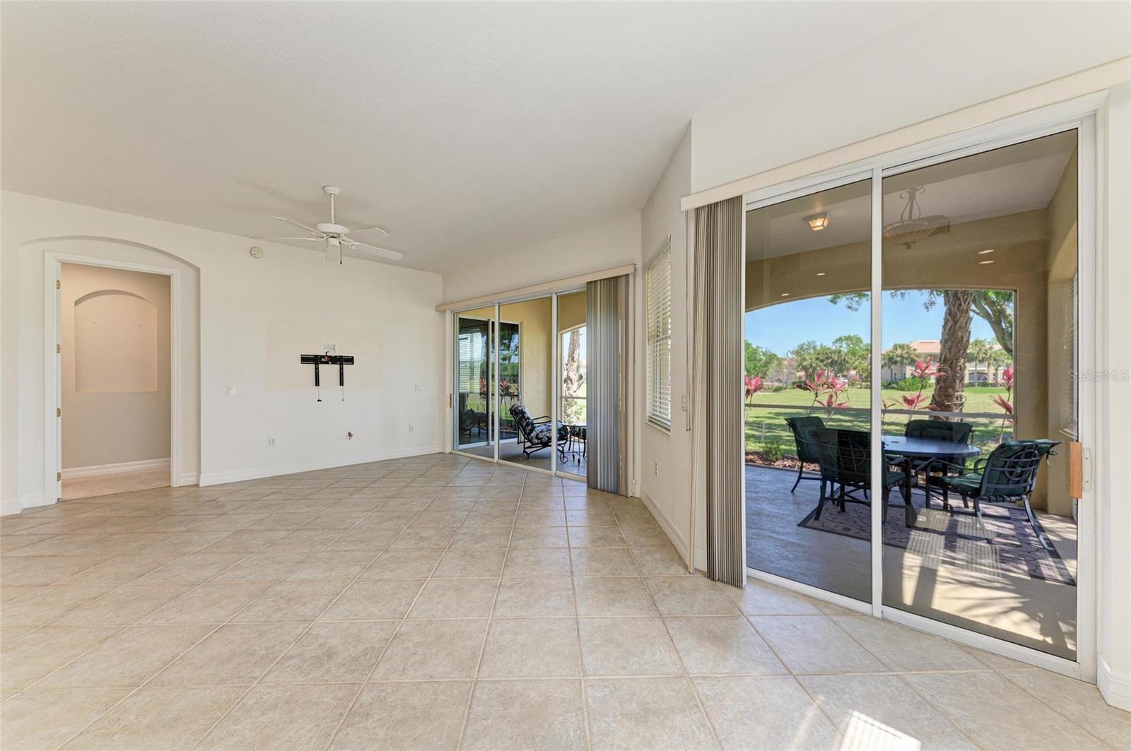 9429 DISCOVERY TER #102B, BRADENTON, FL, 34212