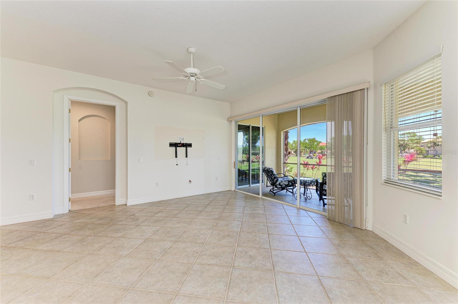 9429 DISCOVERY TER #102B, BRADENTON, FL, 34212