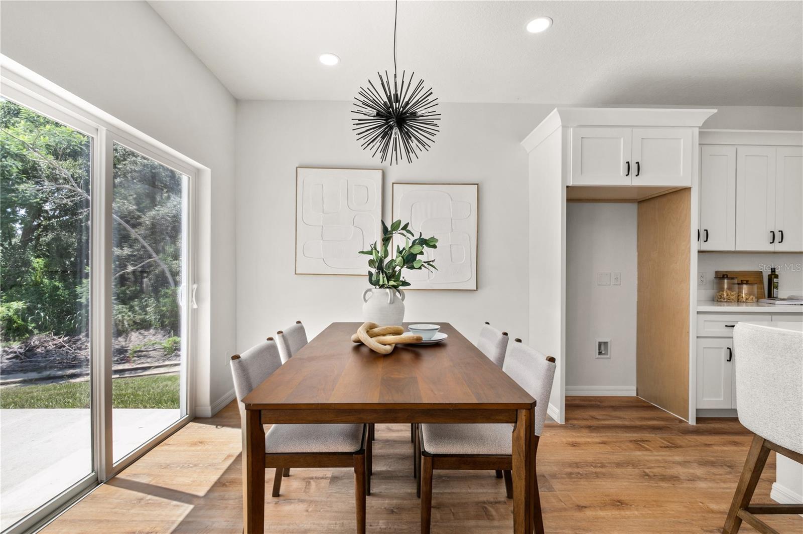 650 E LIBERTY AVE, MOUNT DORA, FL, 32757