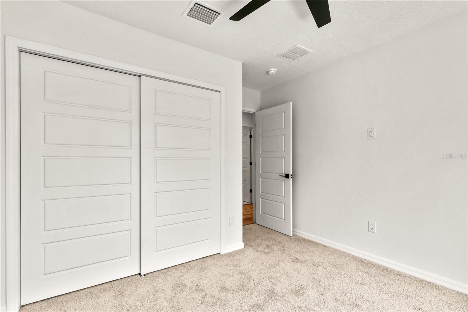 650 E LIBERTY AVE, MOUNT DORA, FL, 32757