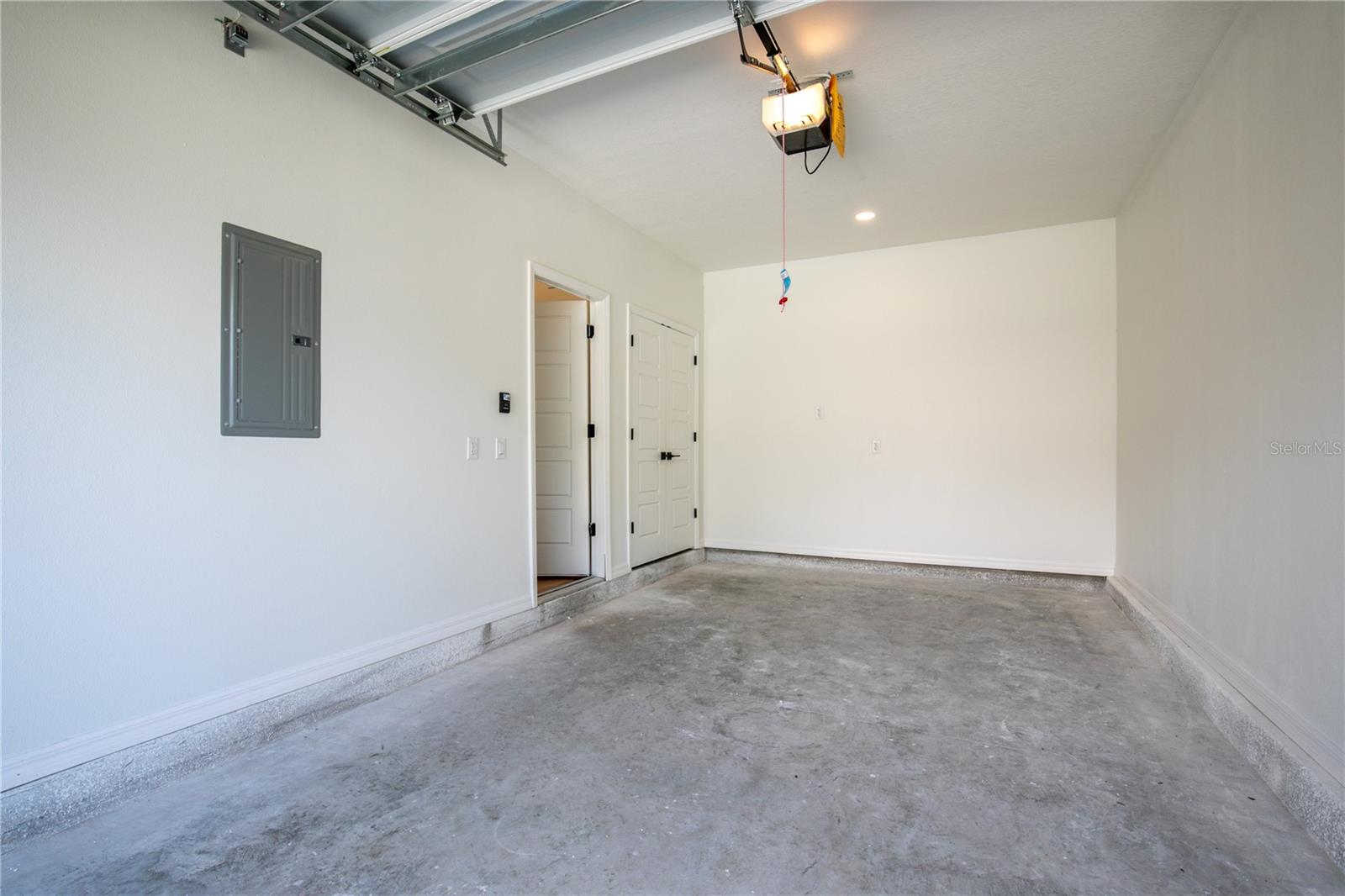 650 E LIBERTY AVE, MOUNT DORA, FL, 32757