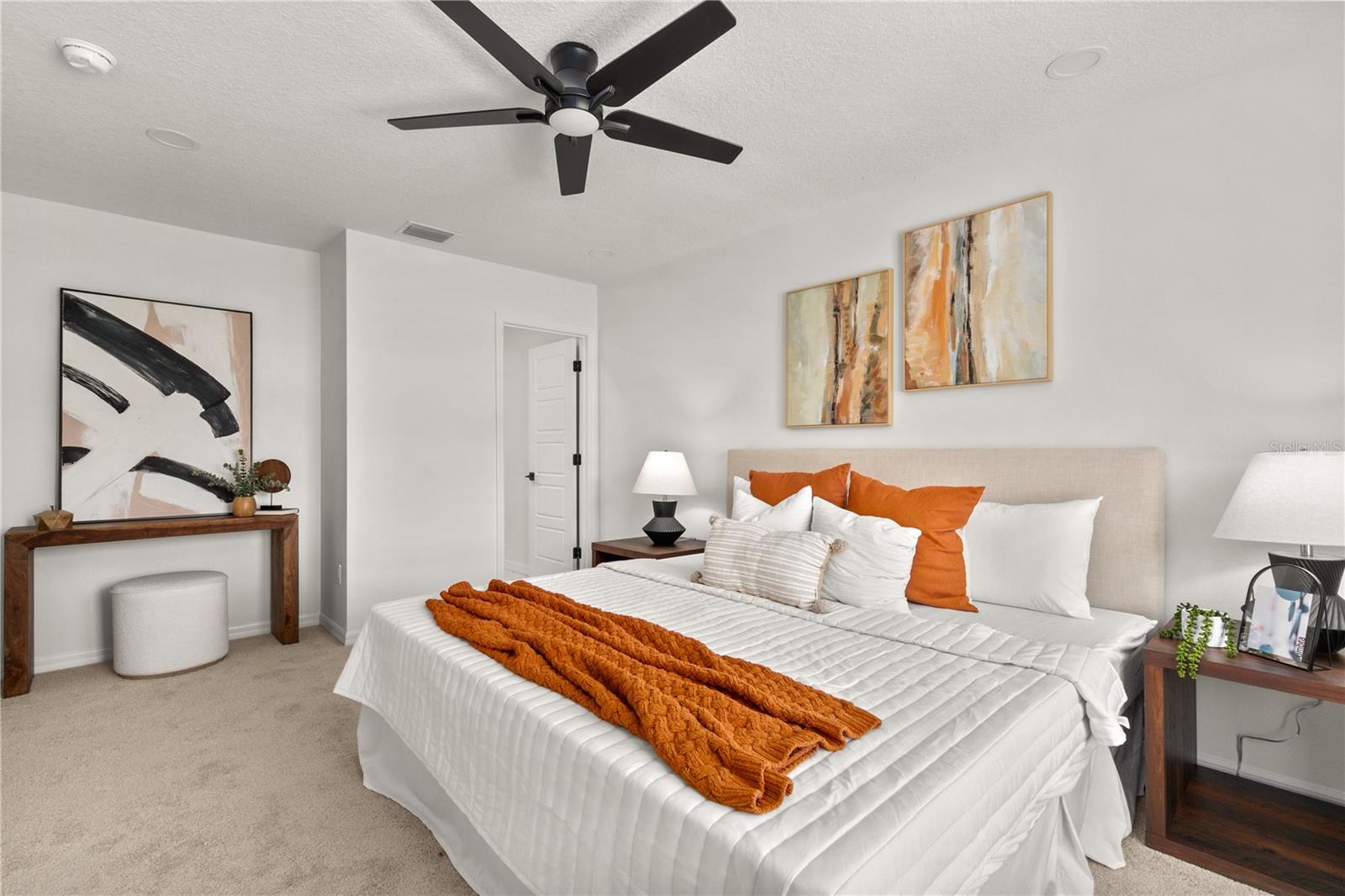 650 E LIBERTY AVE, MOUNT DORA, FL, 32757