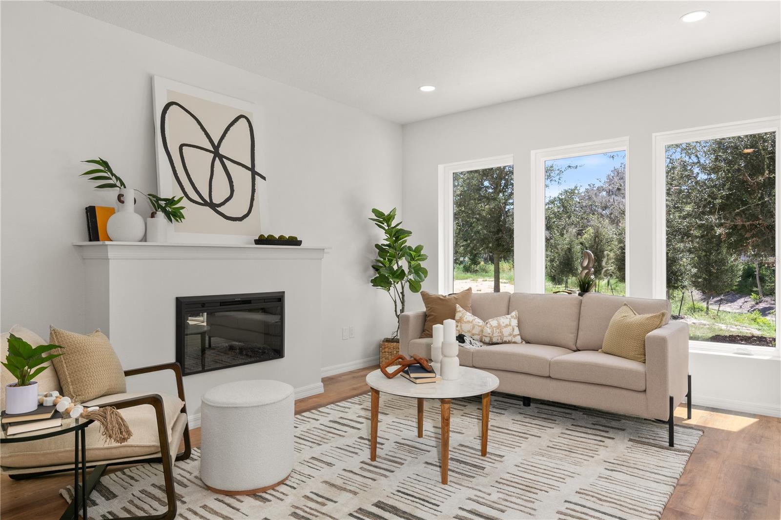 650 E LIBERTY AVE, MOUNT DORA, FL, 32757