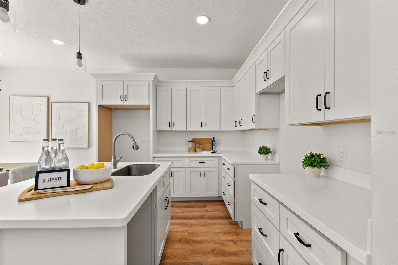 650 E LIBERTY AVE, MOUNT DORA, FL, 32757