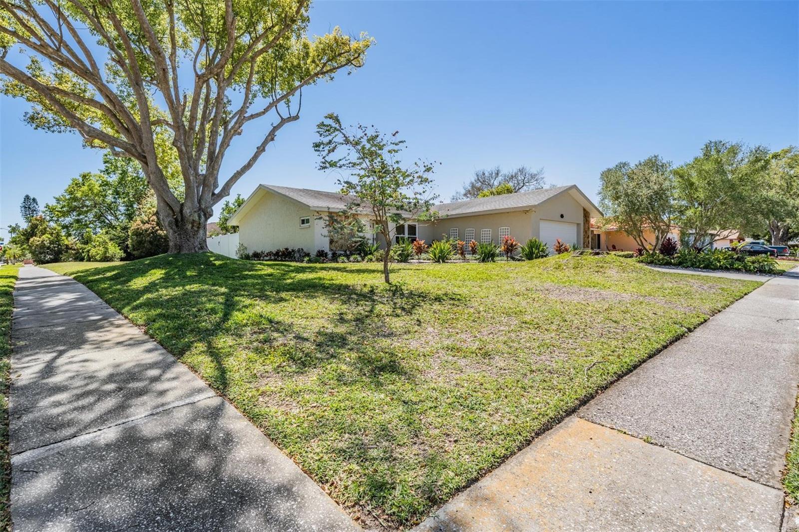 2755 MERLIN WAY, CLEARWATER, FL, 33761