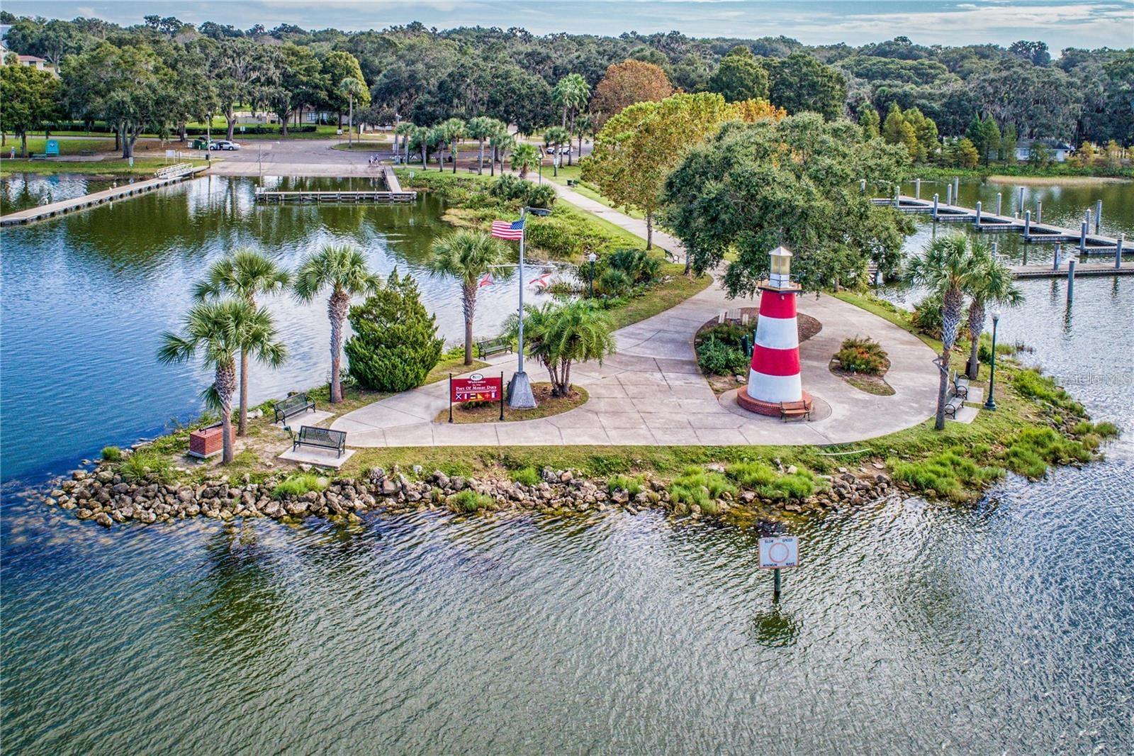 8809 BEACON HILL AVENUE, MOUNT DORA, FL, 32757