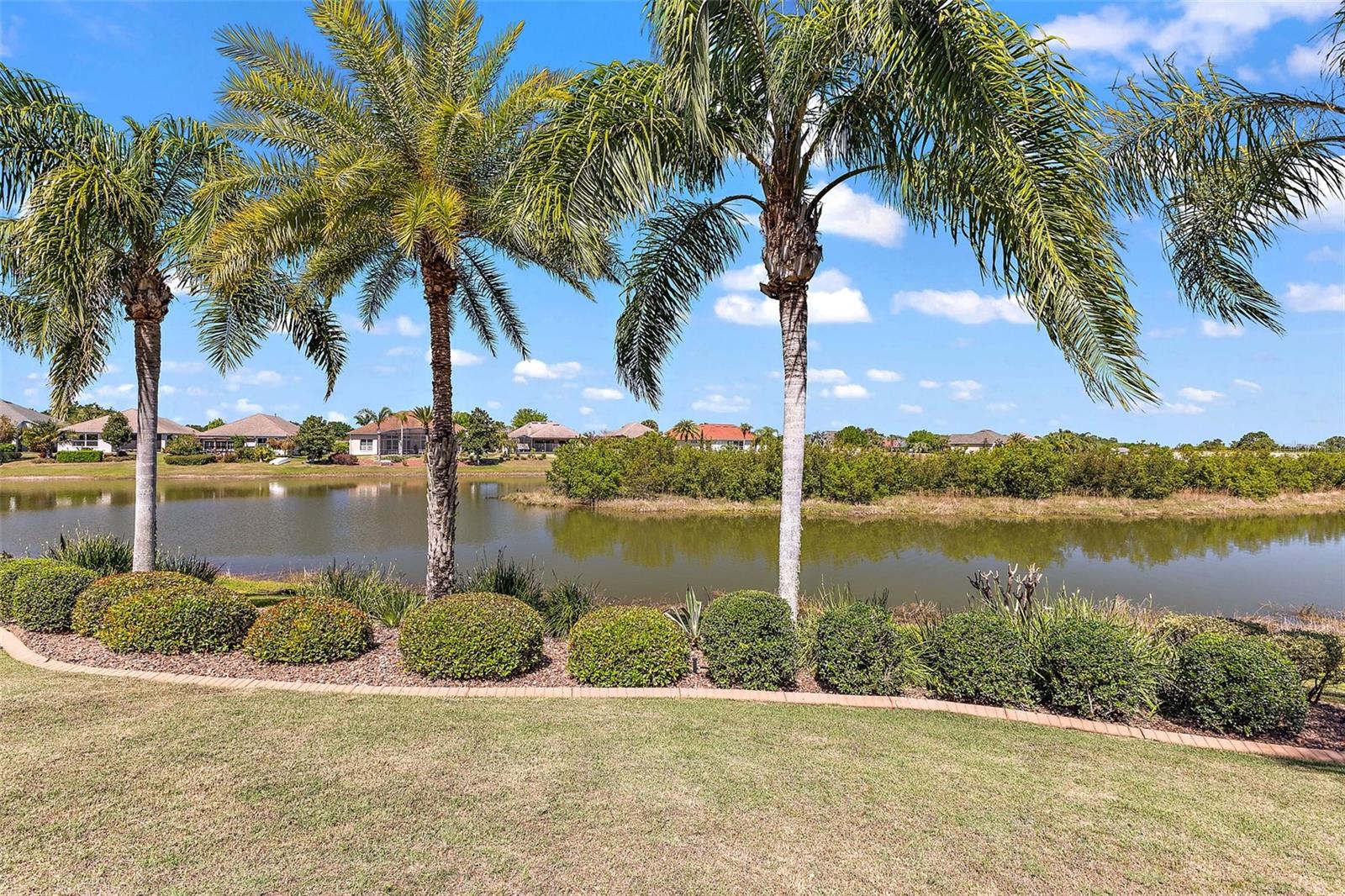 8809 BEACON HILL AVENUE, MOUNT DORA, FL, 32757