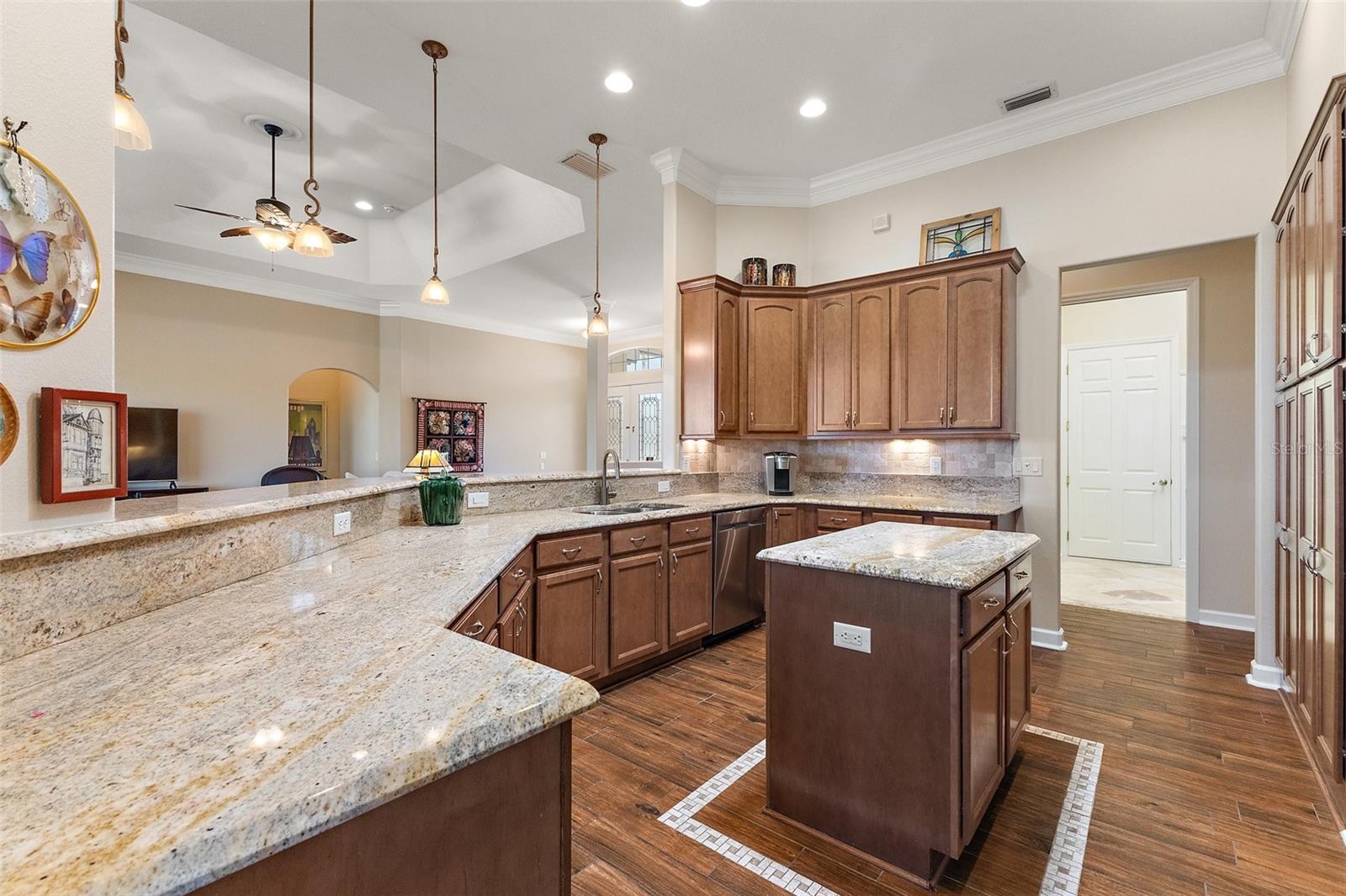 8809 BEACON HILL AVENUE, MOUNT DORA, FL, 32757