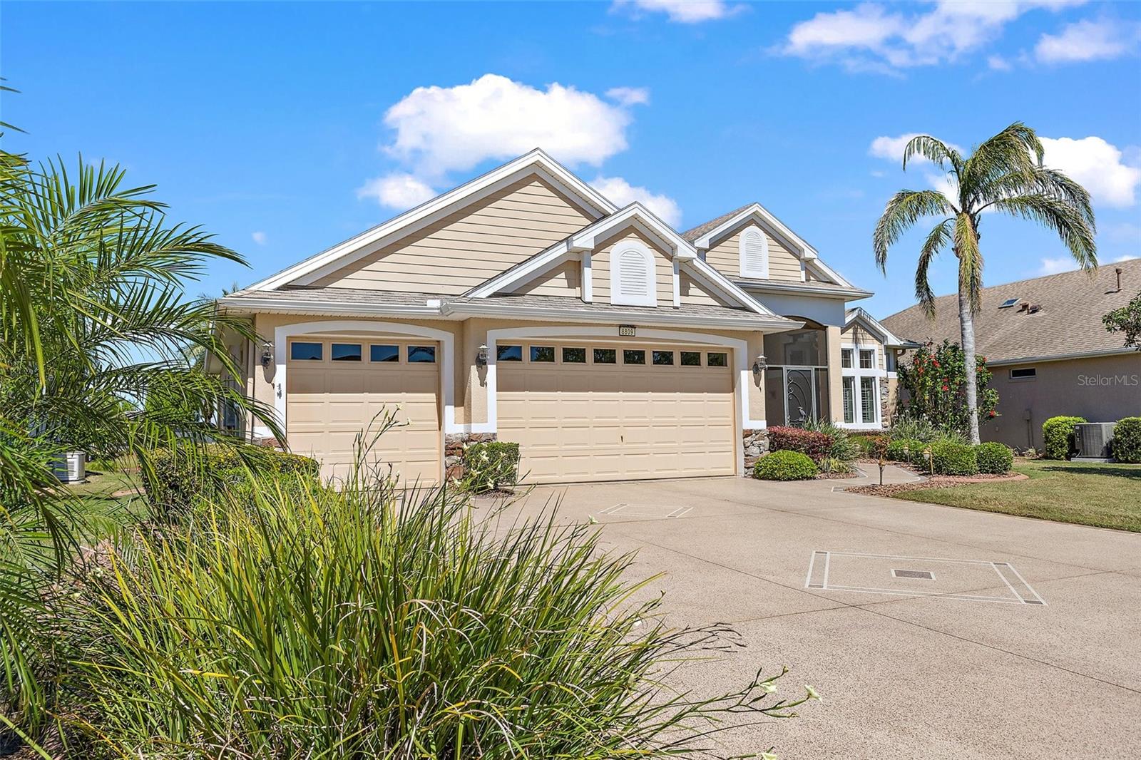 8809 BEACON HILL AVENUE, MOUNT DORA, FL, 32757