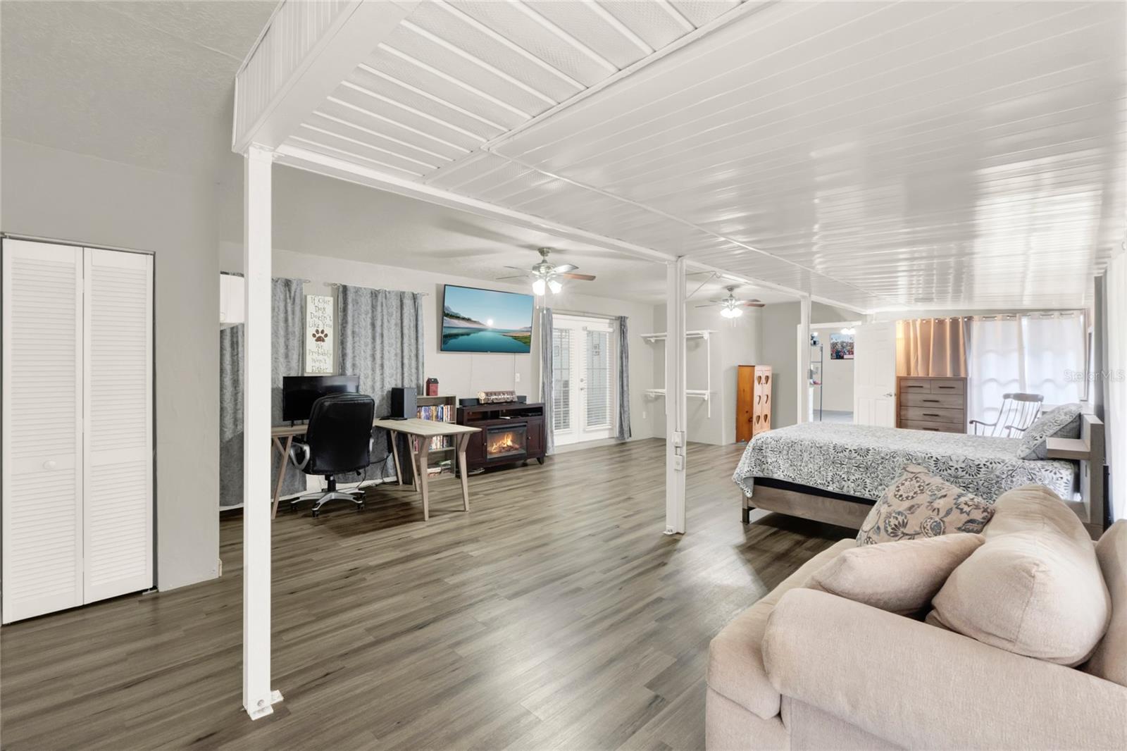 34731 ESTES RD, EUSTIS, FL, 32736