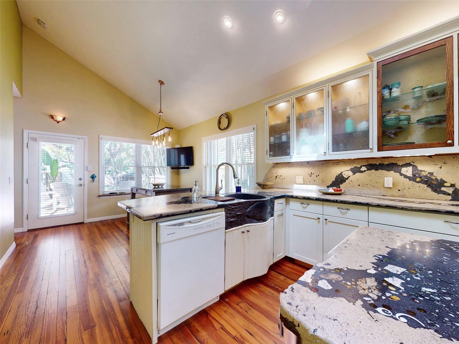 536 FAULKNER ST, NEW SMYRNA BEACH, FL, 32168