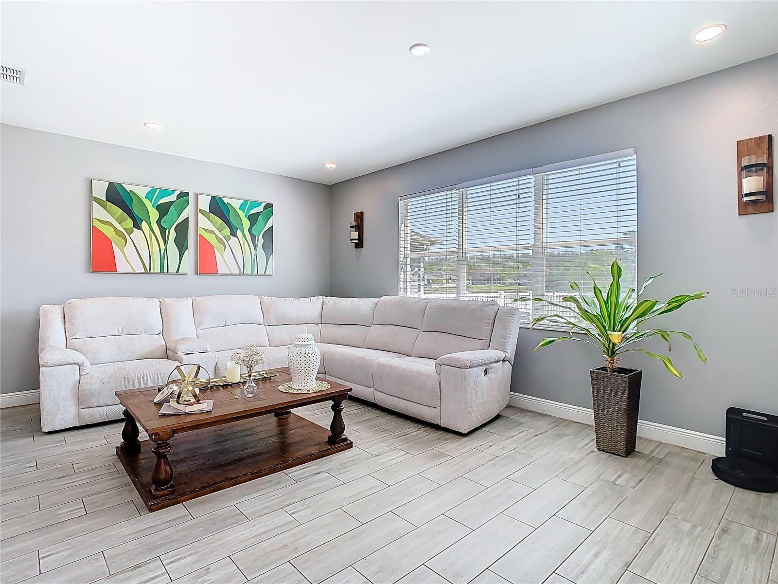 20721 WHITEWOOD WAY, TAMPA, FL, 33647