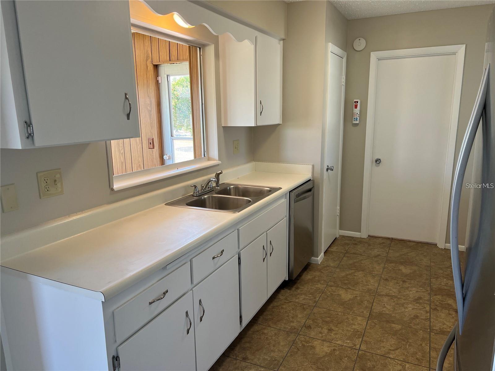 1514 BUNKER HILL DR, SUN CITY CENTER, FL, 33573