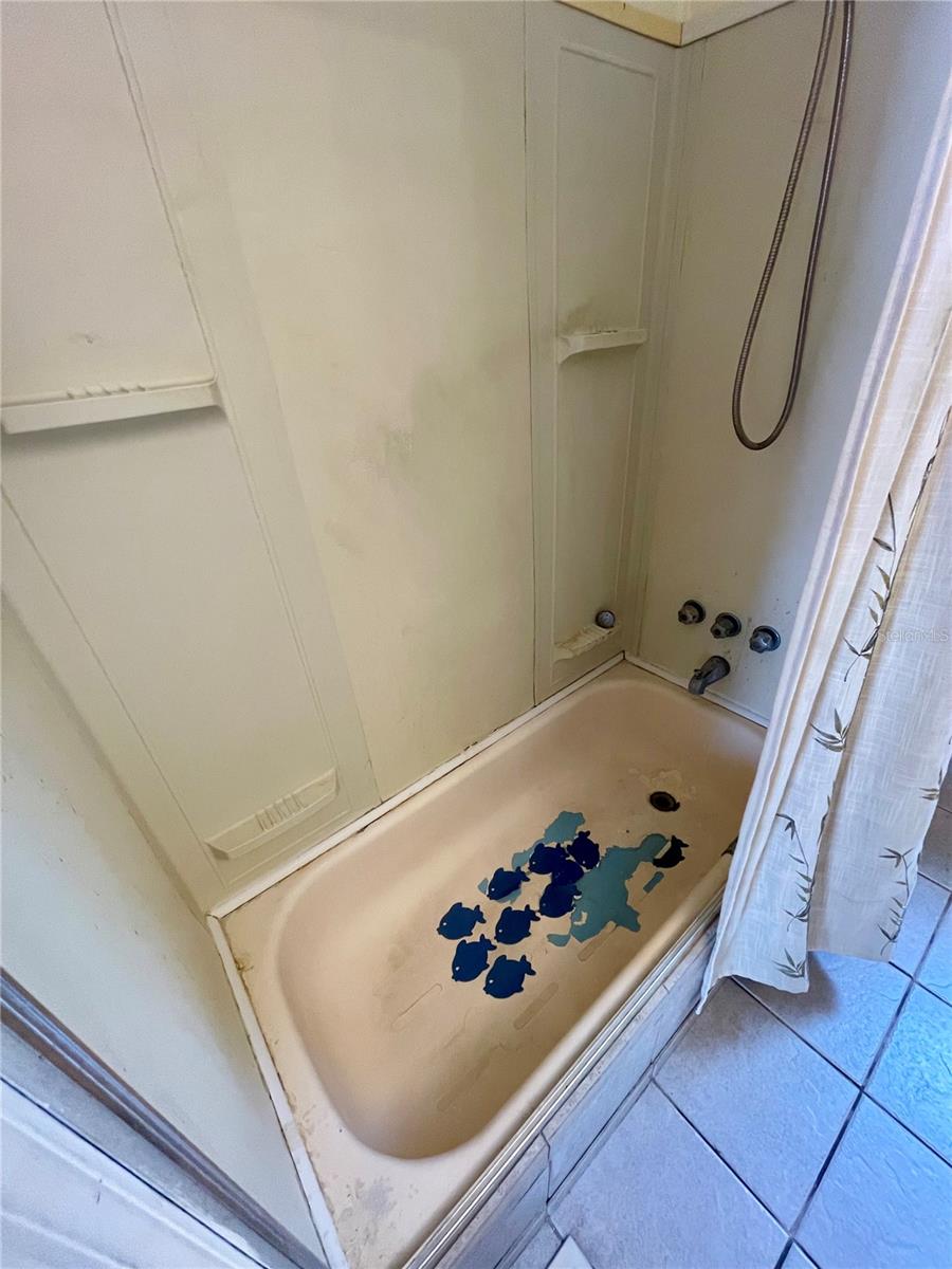 34188 CANAL DR N, PINELLAS PARK, FL, 33781