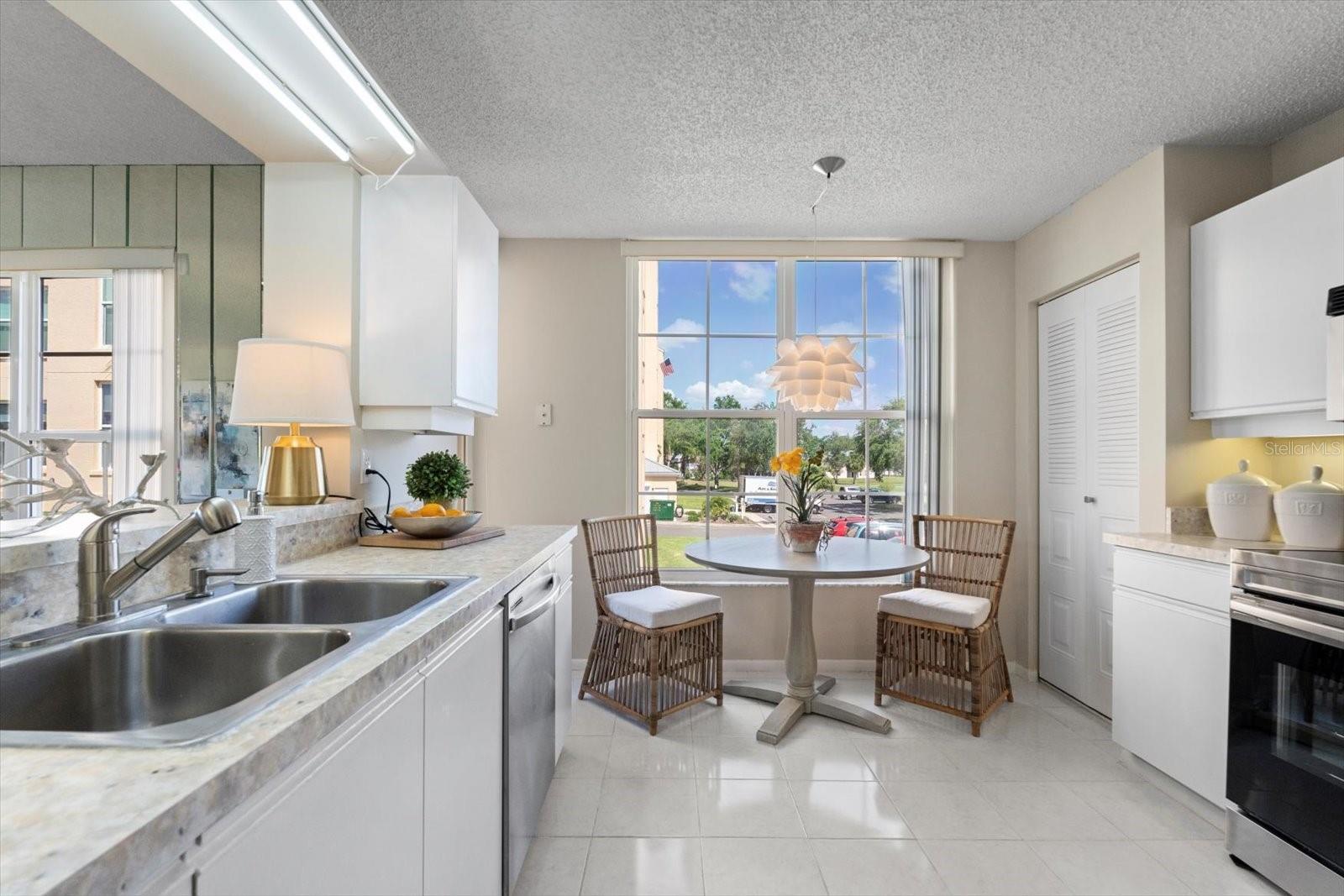 4440 FAIRWAYS BLVD #210, BRADENTON, FL, 34209