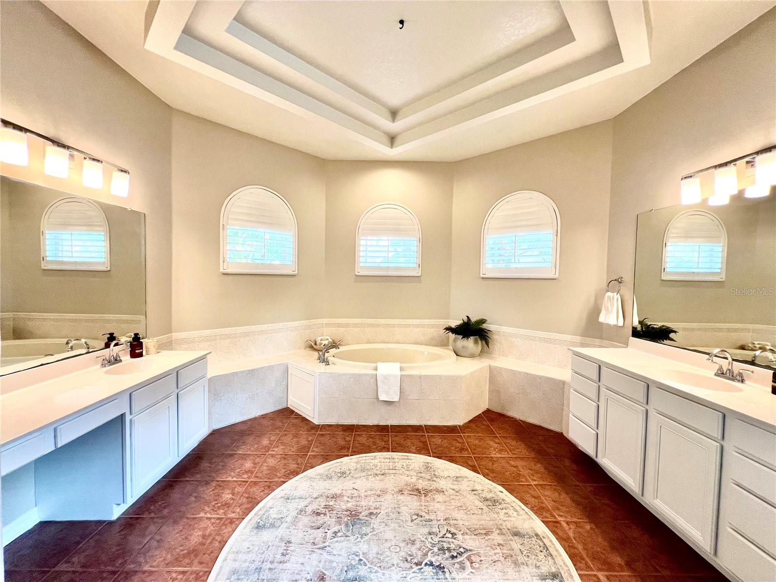 5968 JAEGERGLEN DR, LITHIA, FL, 33547