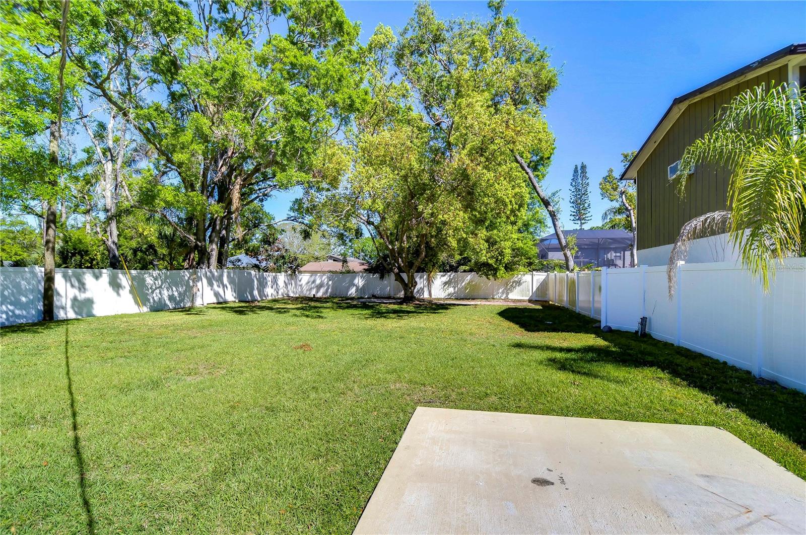 804 SHORE DR W, OLDSMAR, FL, 34677