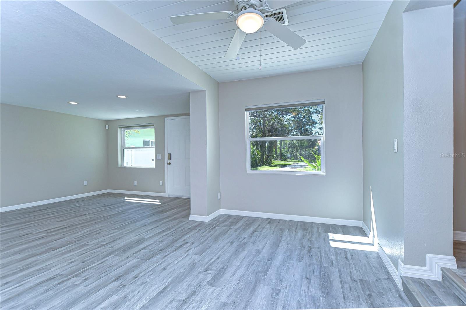 804 SHORE DR W, OLDSMAR, FL, 34677
