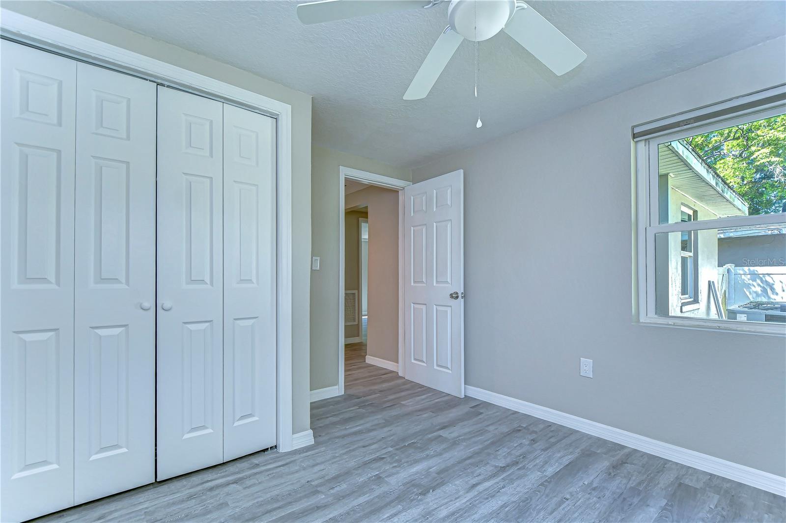 804 SHORE DR W, OLDSMAR, FL, 34677