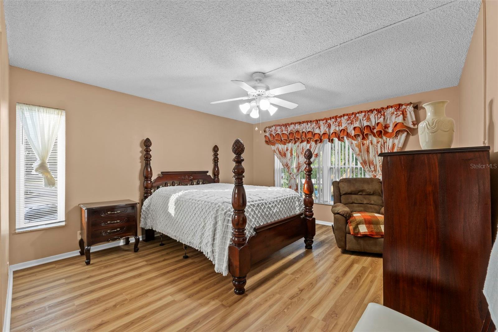 333 LAKE HOWARD DR NW #204D, WINTER HAVEN, FL, 33880