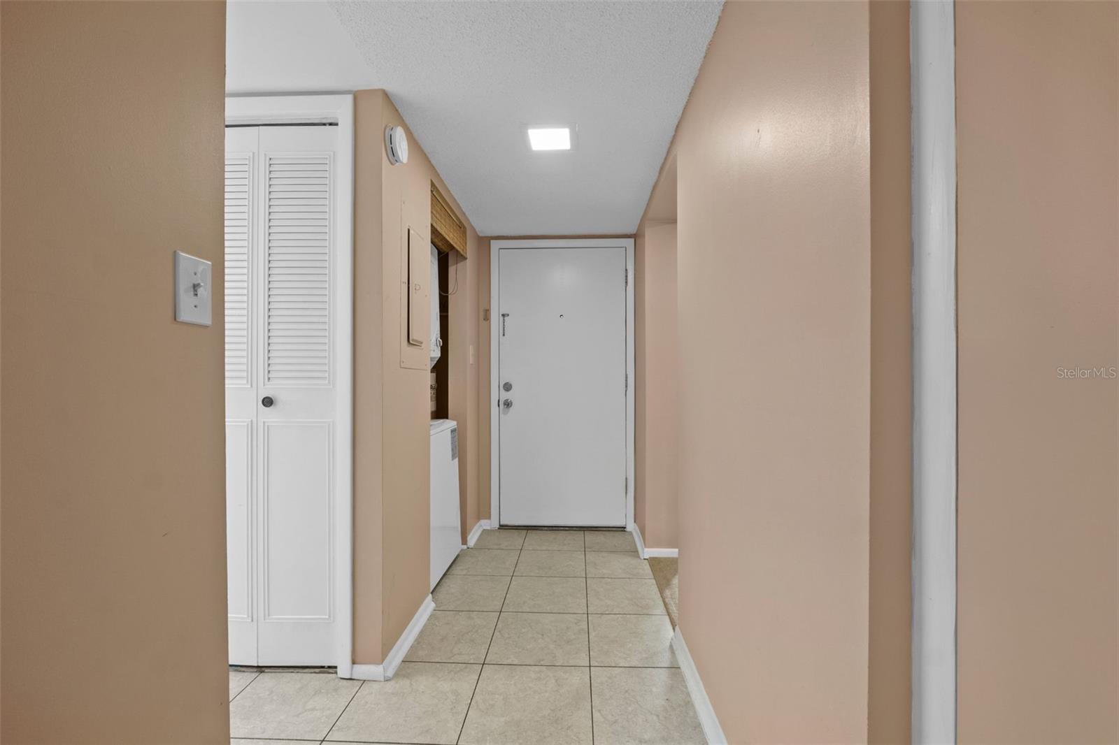 333 LAKE HOWARD DR NW #204D, WINTER HAVEN, FL, 33880